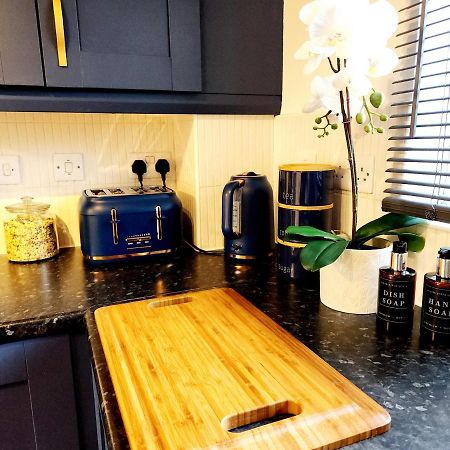 Home From Home 3 Bed,2 Bath House With Garden&Parking Near Centre&Tram Stop Sheffield Luaran gambar
